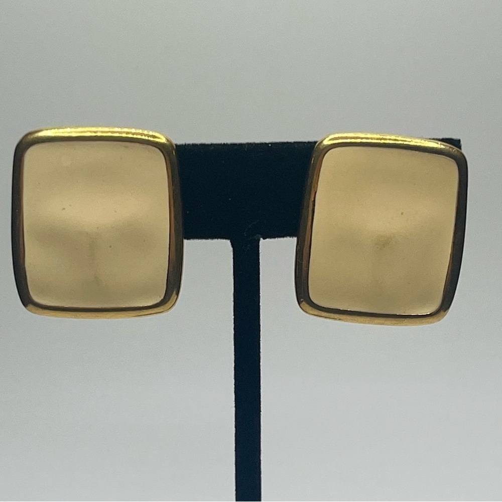 Monet vintage cream and gold-tone square clip-on earrings.